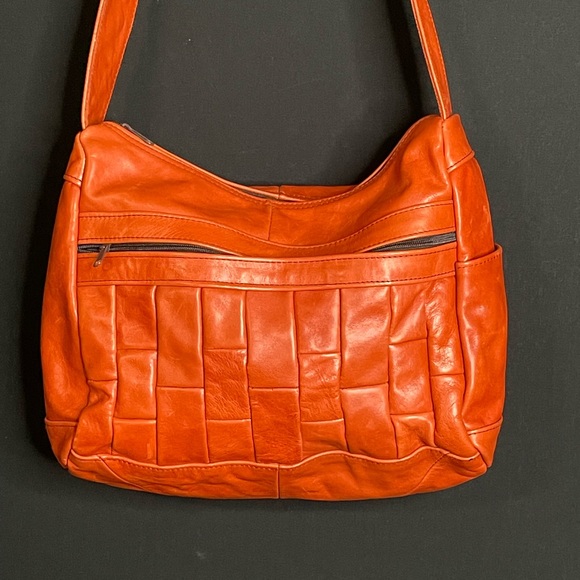 Made in Mexico large ,genuine leather crossbody bag - Picture 1 of 15